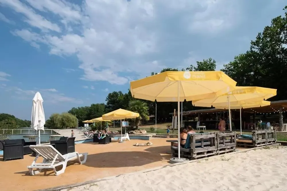Camping Les Lacs D'Armagnac Bretagne-d'Armagnac France