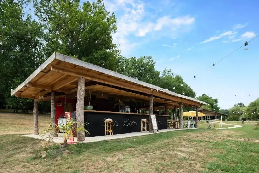 Camping Les Lacs D'Armagnac Bretagne-d'Armagnac Campsite